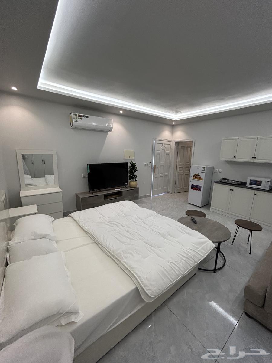 Furnished studios for monthly rent63381163389057114