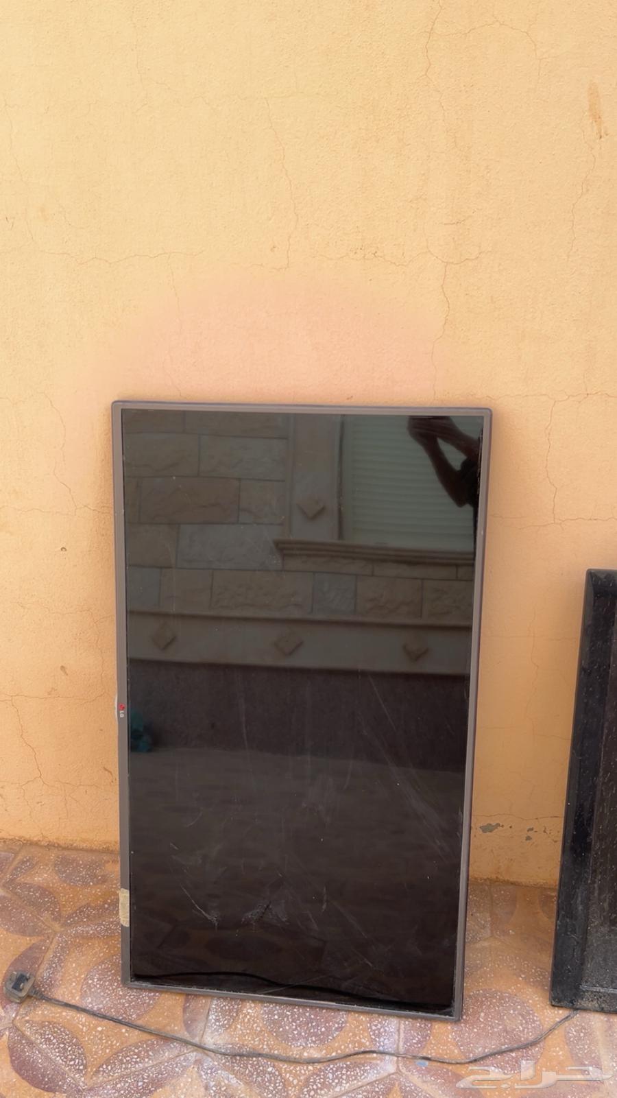 LG screen, the screen is intact with no cracks, but it doesn't work and for sale64326132937217111