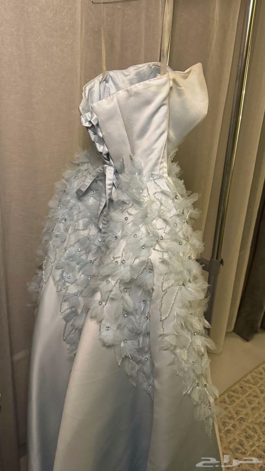 Queen dress for sale63619069049346113