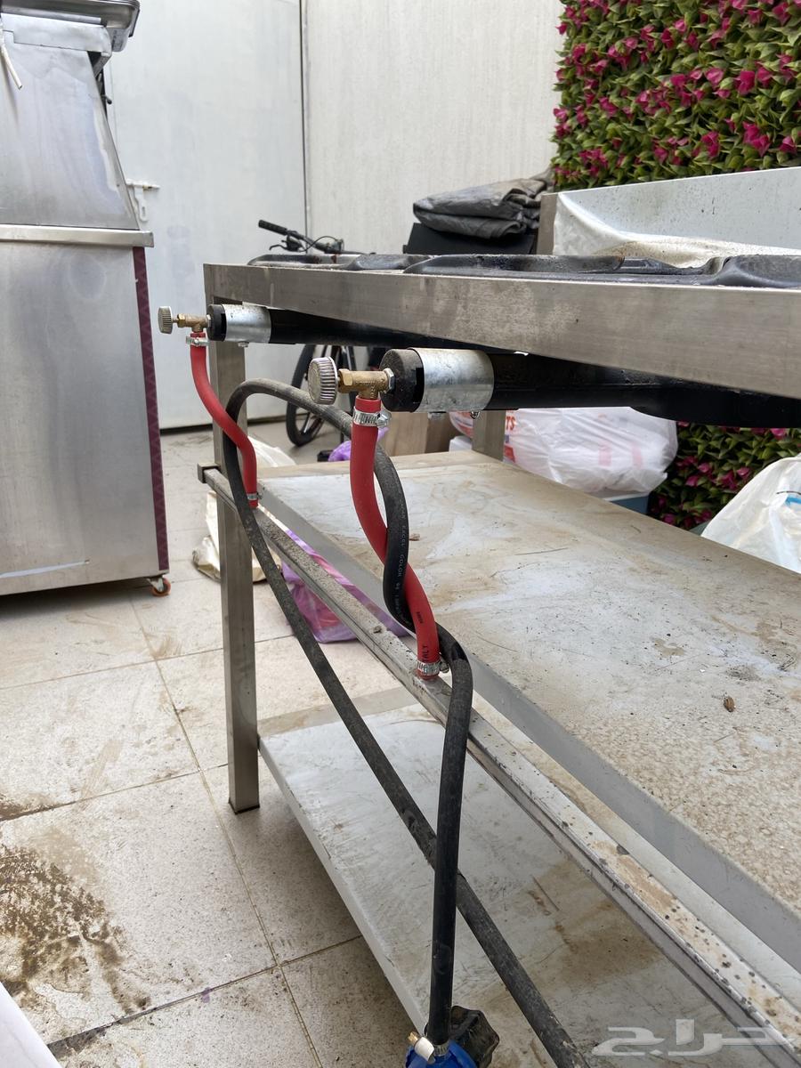 Three-burner gas stove for sale to the highest bidder64055146564866113