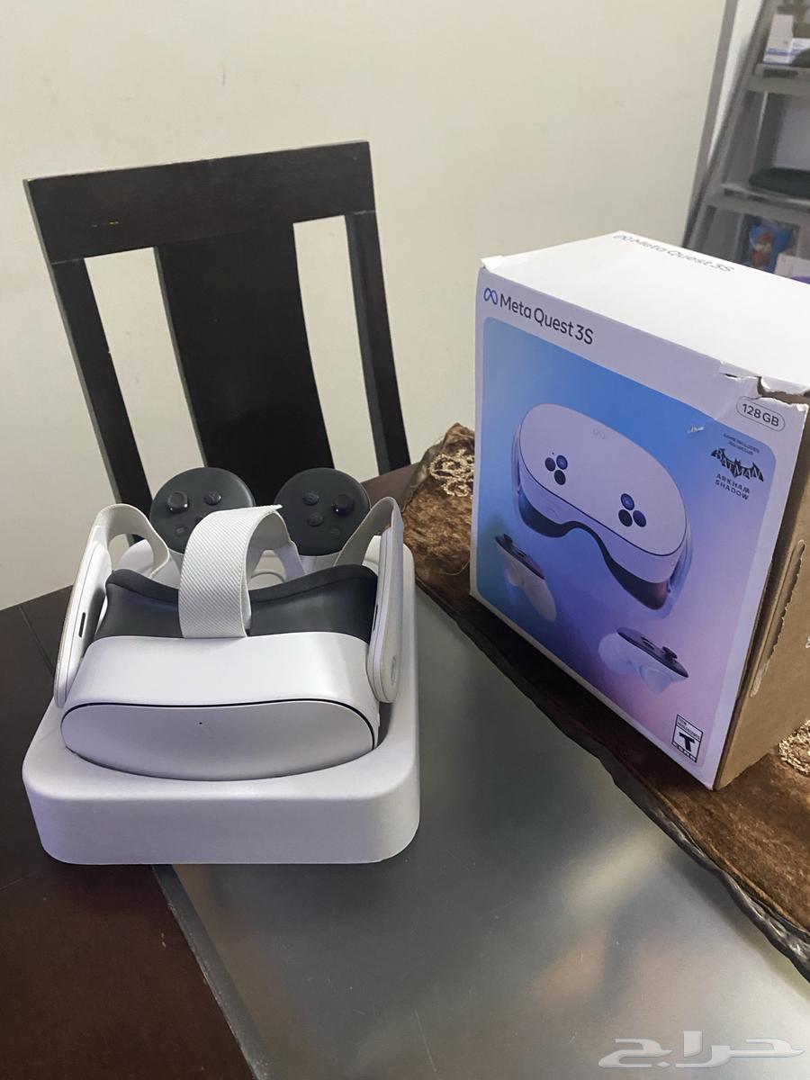 VR Oculus Quest 3s (نظارة  واقع افتراضي)64040236740866110