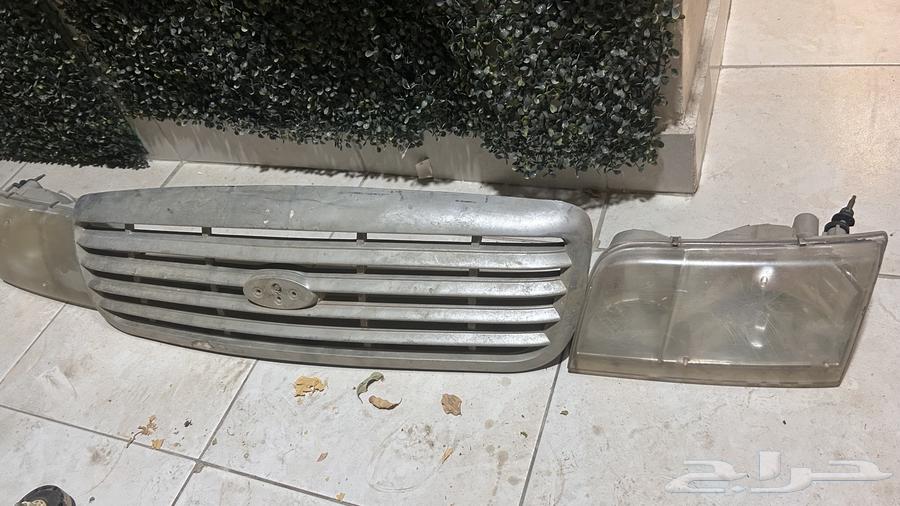 قطع فورد فكتوريا200764324888002818114