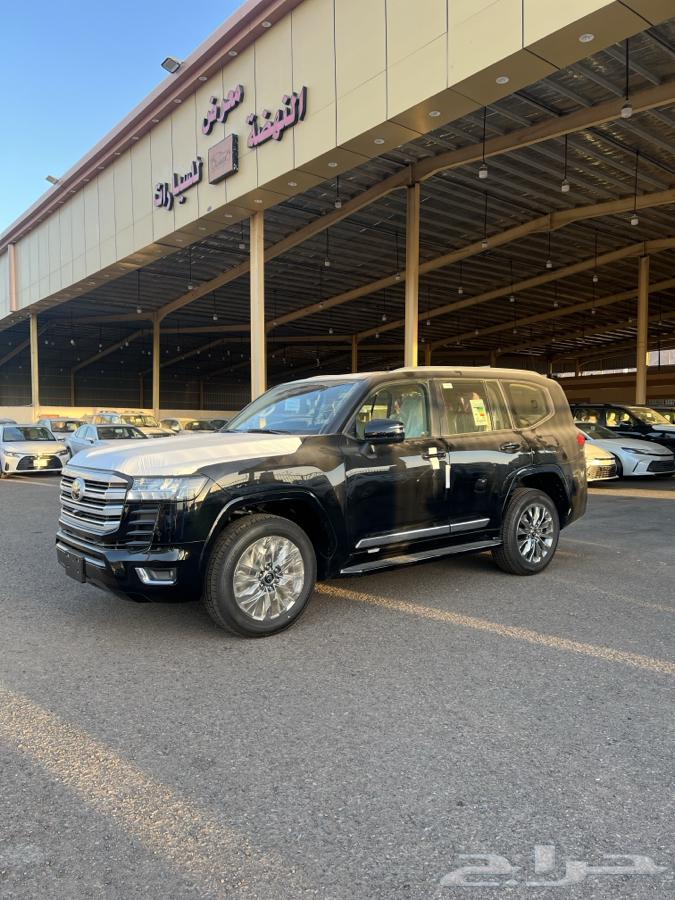تويوتا لاندكروزر 2025 اسود L4 بنزين اقل سعر64318223538689110