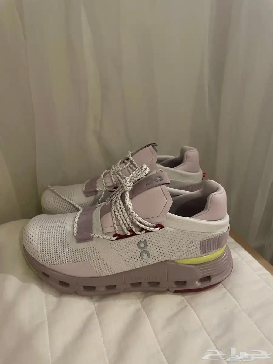 Shoe64051335234819110