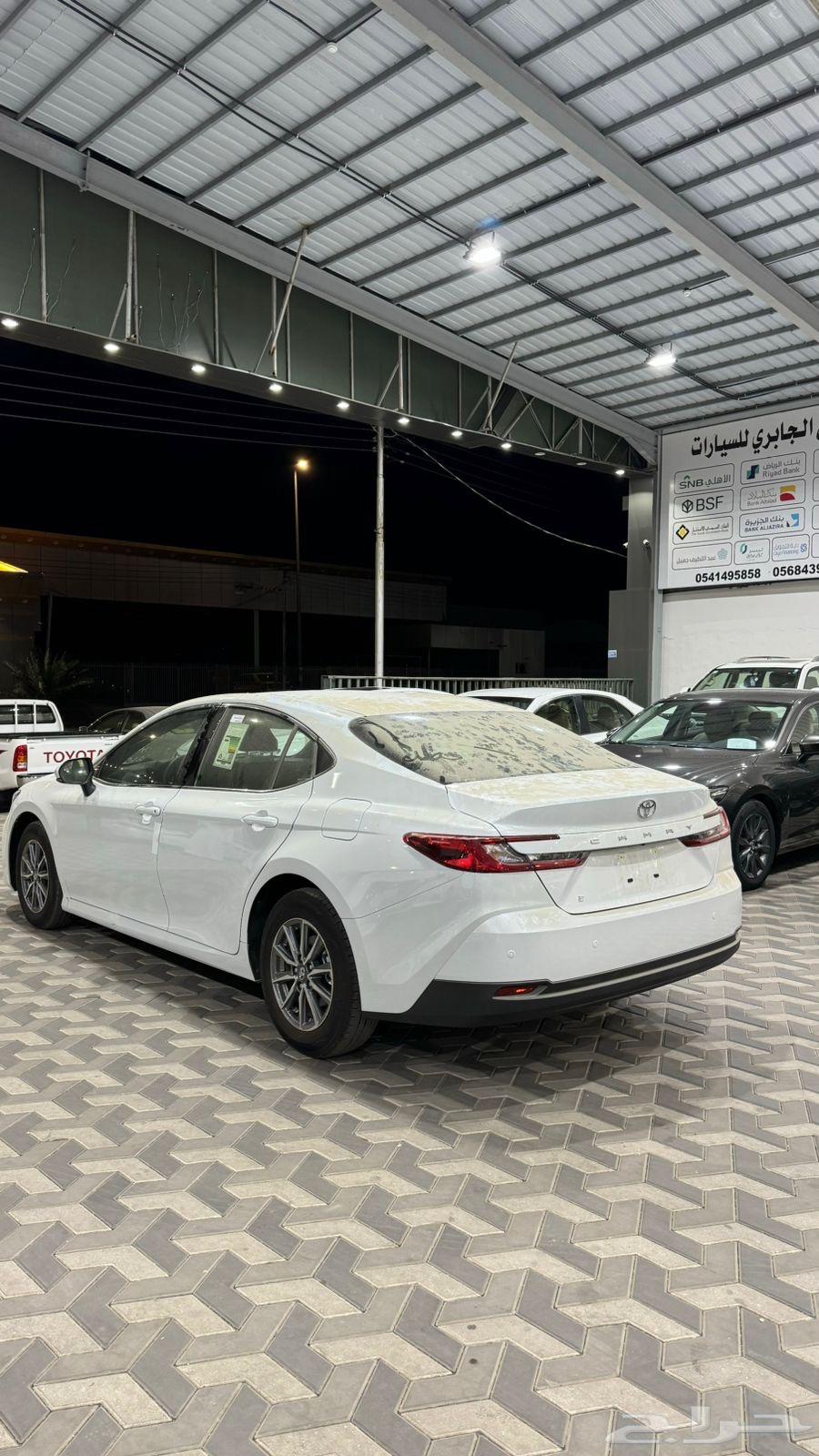 تويوتا كامري 2025 استاندر بنزين سعودي64324814121985113