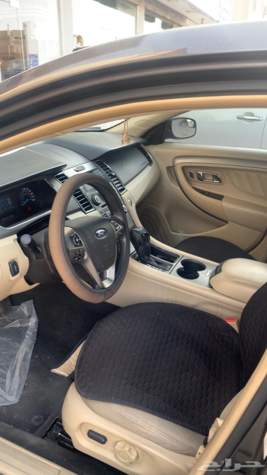 Ford Taurus 2015, green color, odometer shown in the picture.64335214500225114