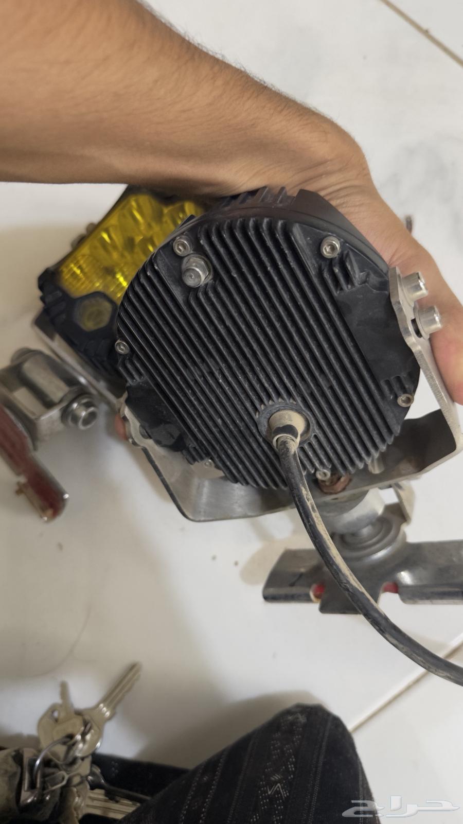 كشافات للجموس والسييرا للبيع مستعجل64334237111809112