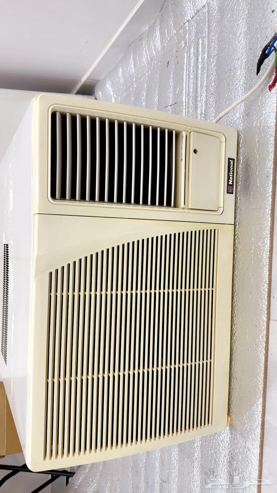 18-unit air conditioner. Clean National64067551816961111