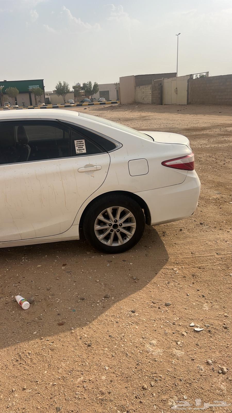 400 miles and body with 3 spray windows, shocks, fenders, and hood64334297663617110