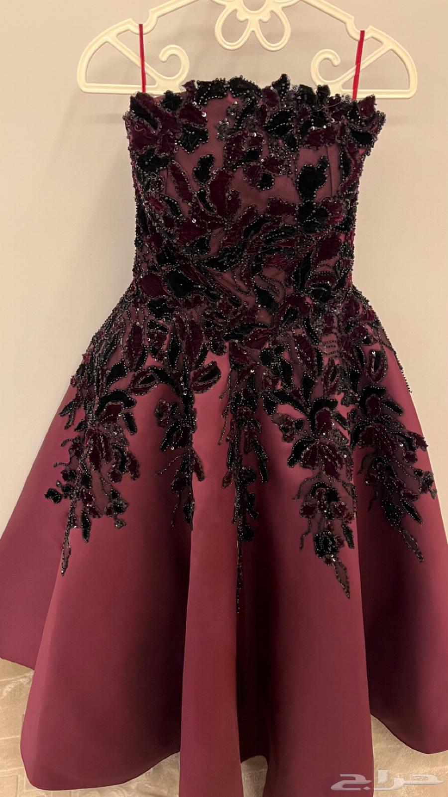 Off-the-shoulder dress worn for four hours, bought for 700, selling for 300, size S64065344039682110