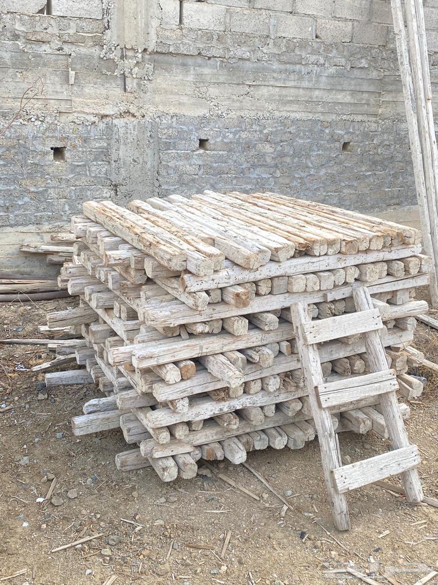 Several contractor materials (wood)64061472372099113