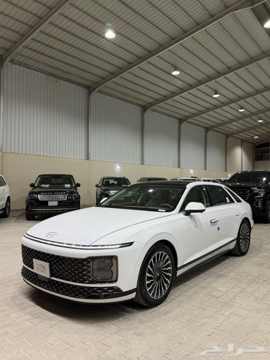 هيونداي أزيرا - 2024 - كالجرافي فل كامل64331286893442110