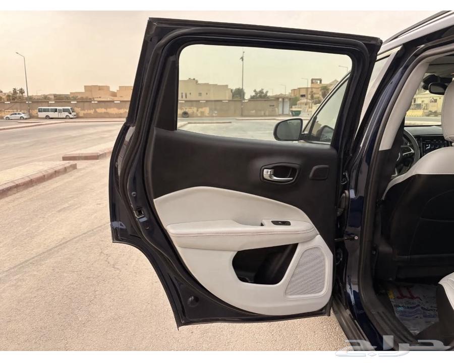 جيب كومباس 202064332621938690113