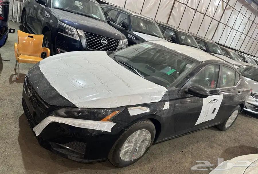 نيسان التيما استندر ونصف فل موديل 202564331720768771112