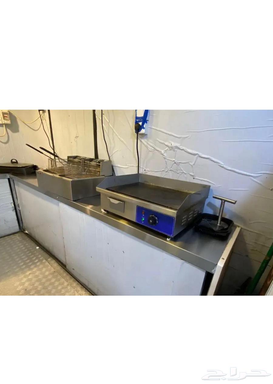 فود ترك للبيع او التأجير64331181704961112