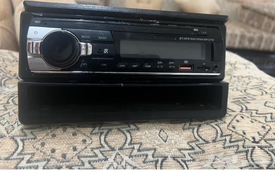 I present to you a Bluetooth flash charger recorder with built-in battery for all cars64327295747586110