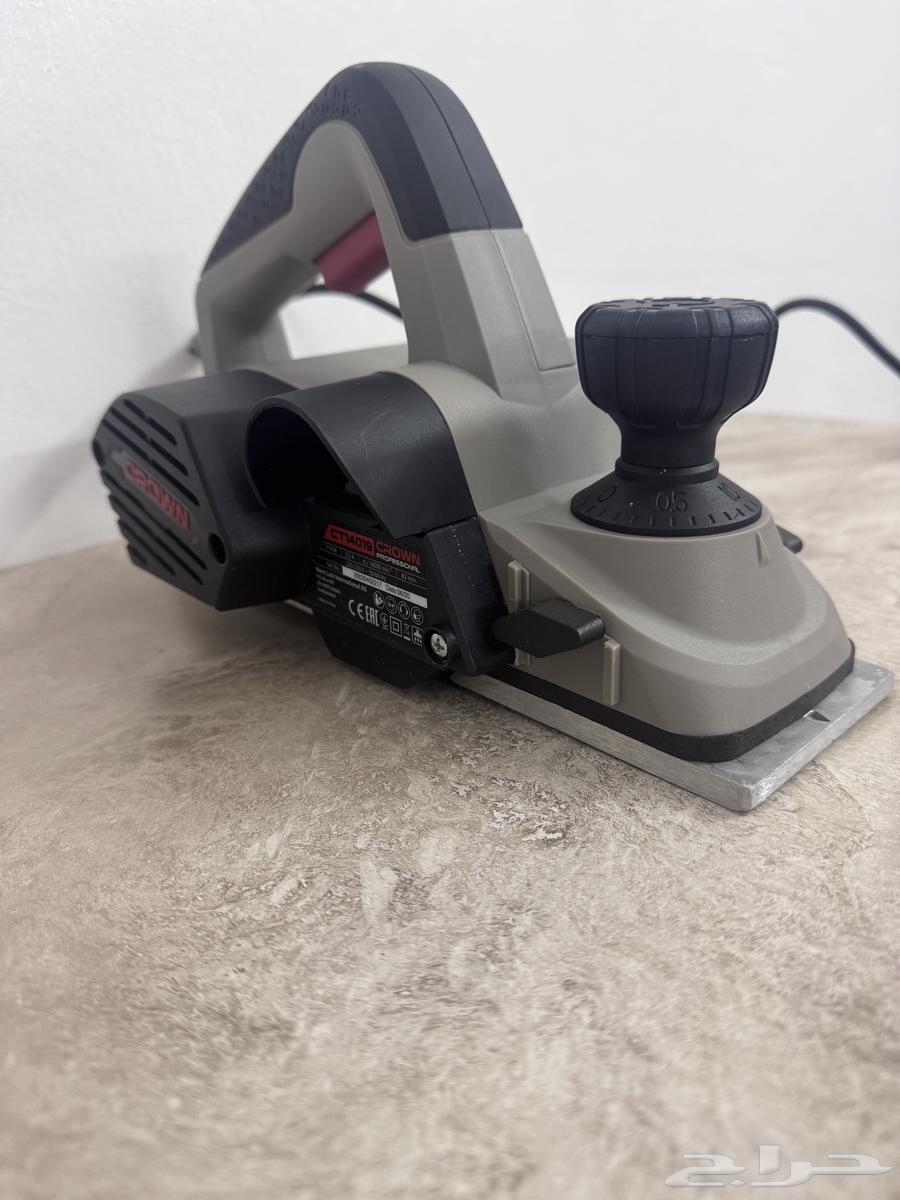 Electronics64069397807617111