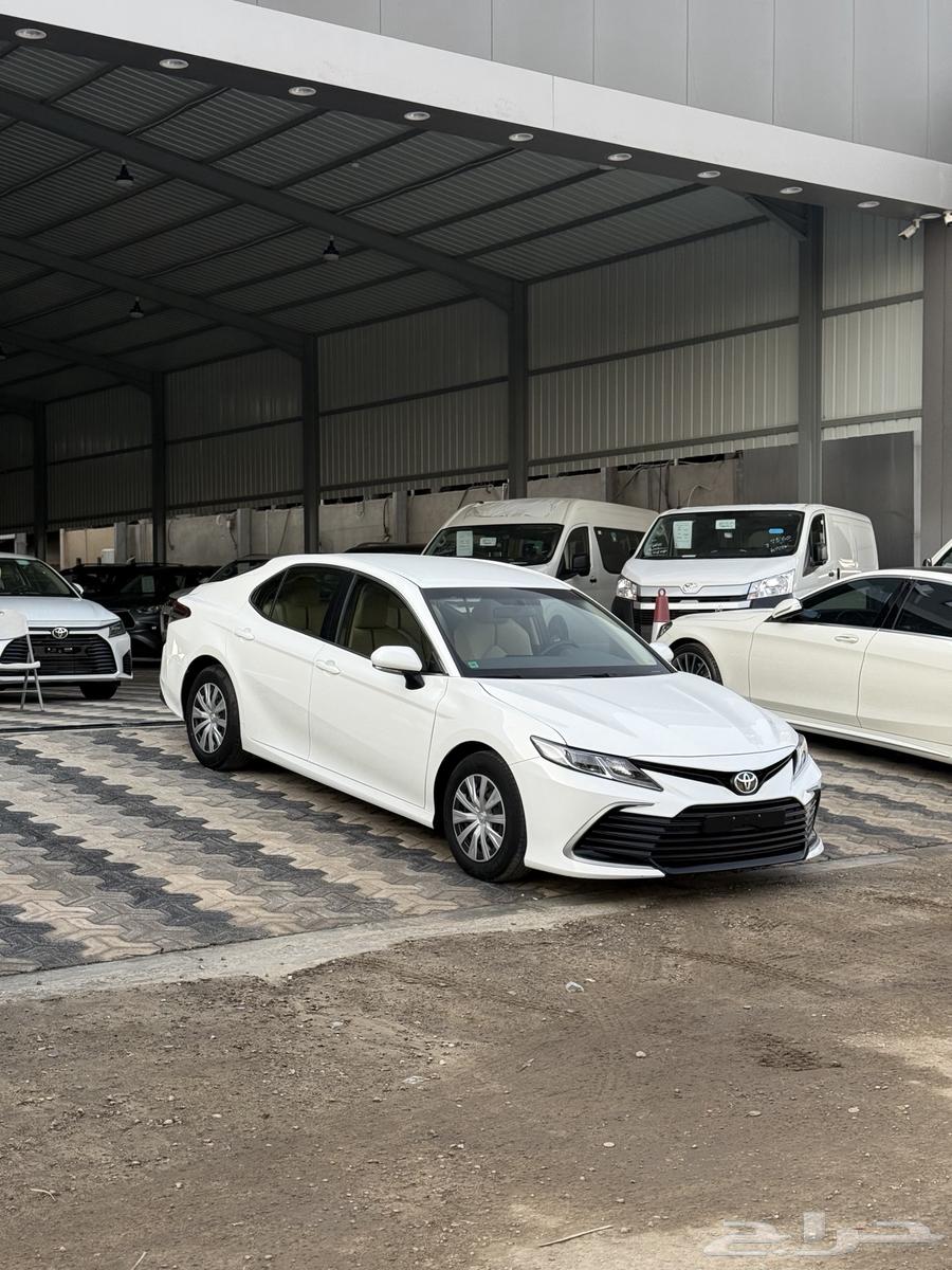 تويوتا كامري 2022 LE بنزين عداد 5804 فقط64337545626498112