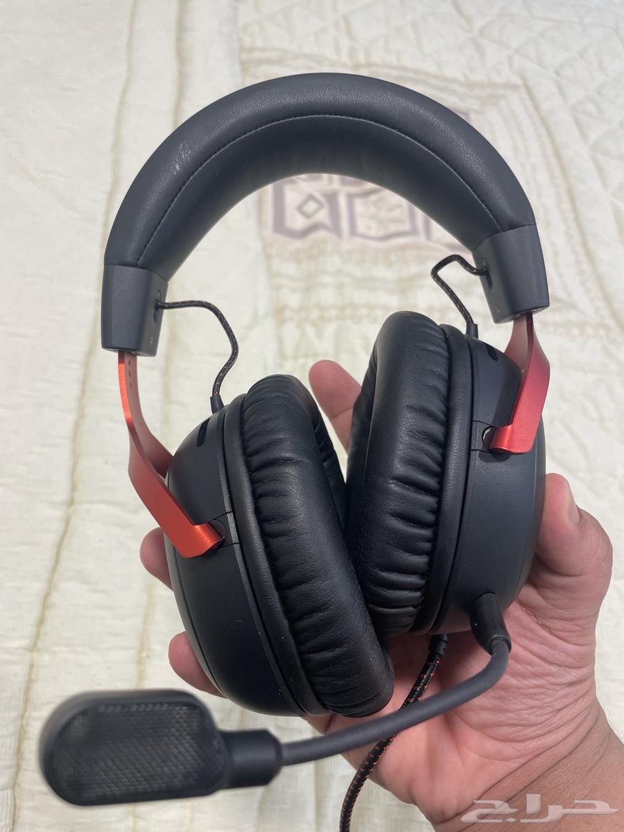 سماعات HyperX Cloud III64060664570499110