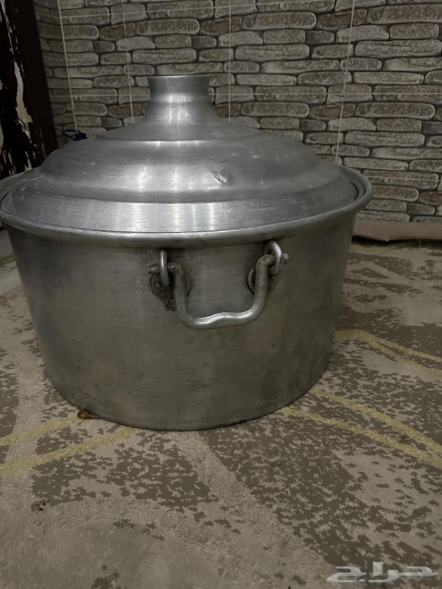 A large pot takes two sacrifices for sale and an electric oven for sale with hot heat64074869816193111