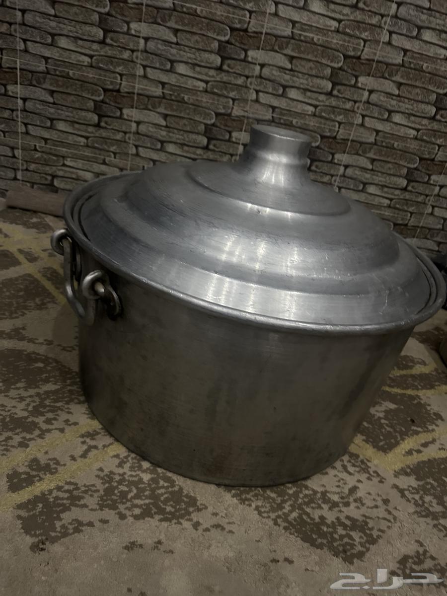 A large pot takes two sacrifices for sale and an electric oven for sale with hot heat64074869816193113