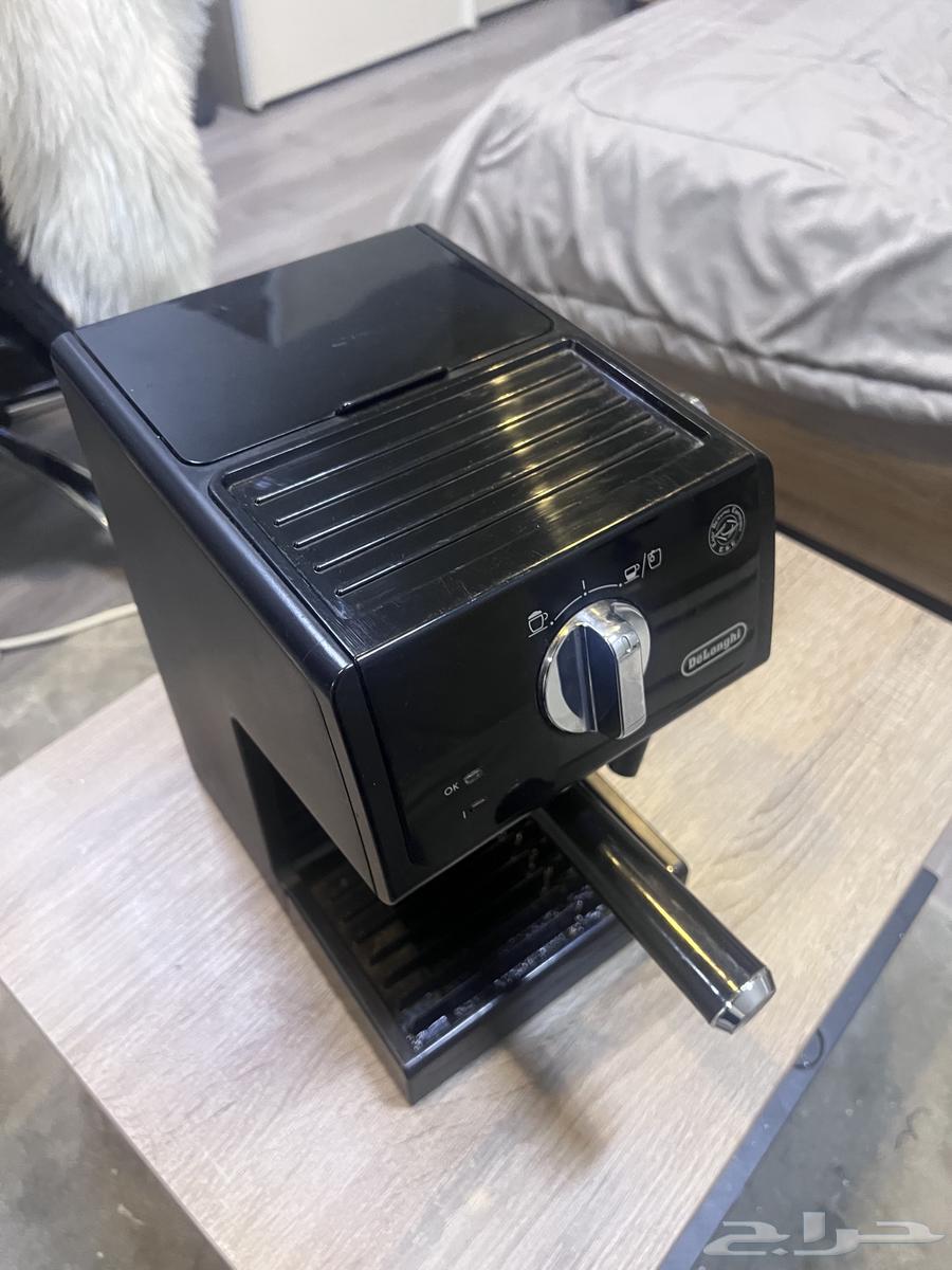Espresso Machine and Small Refrigerator64058539014402111
