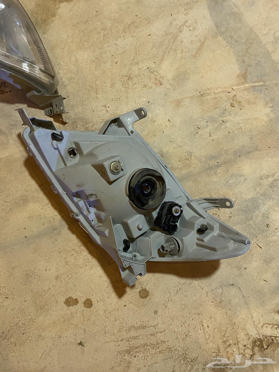 Toyota Hilux 2006 - 2008 Spark Plugs and 2009 - 2011 Right Side64337796736515114