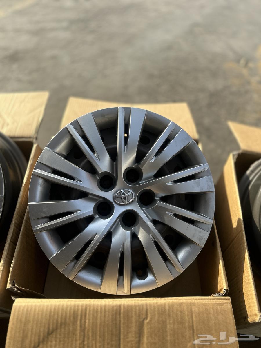 طيس وجنوط كامري ستاندر 2016 - 2017 اصلي وكالة64334025771137112