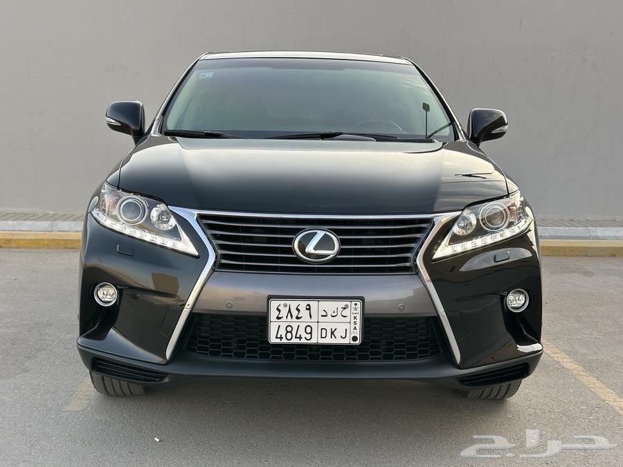 لكزسRXBBسعودي العداد 160 الف 2015 شبه الجديد64328842072193110