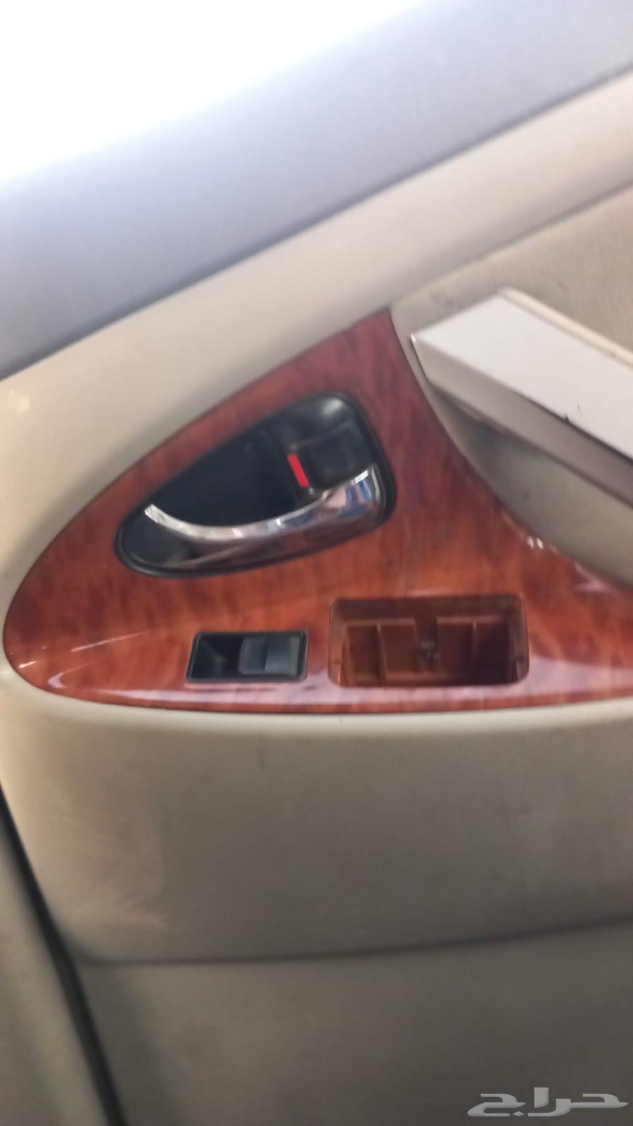 ديكورات أبواب الاربعه سياره كامري 2007 بدل ديكور فضي64334025831810111