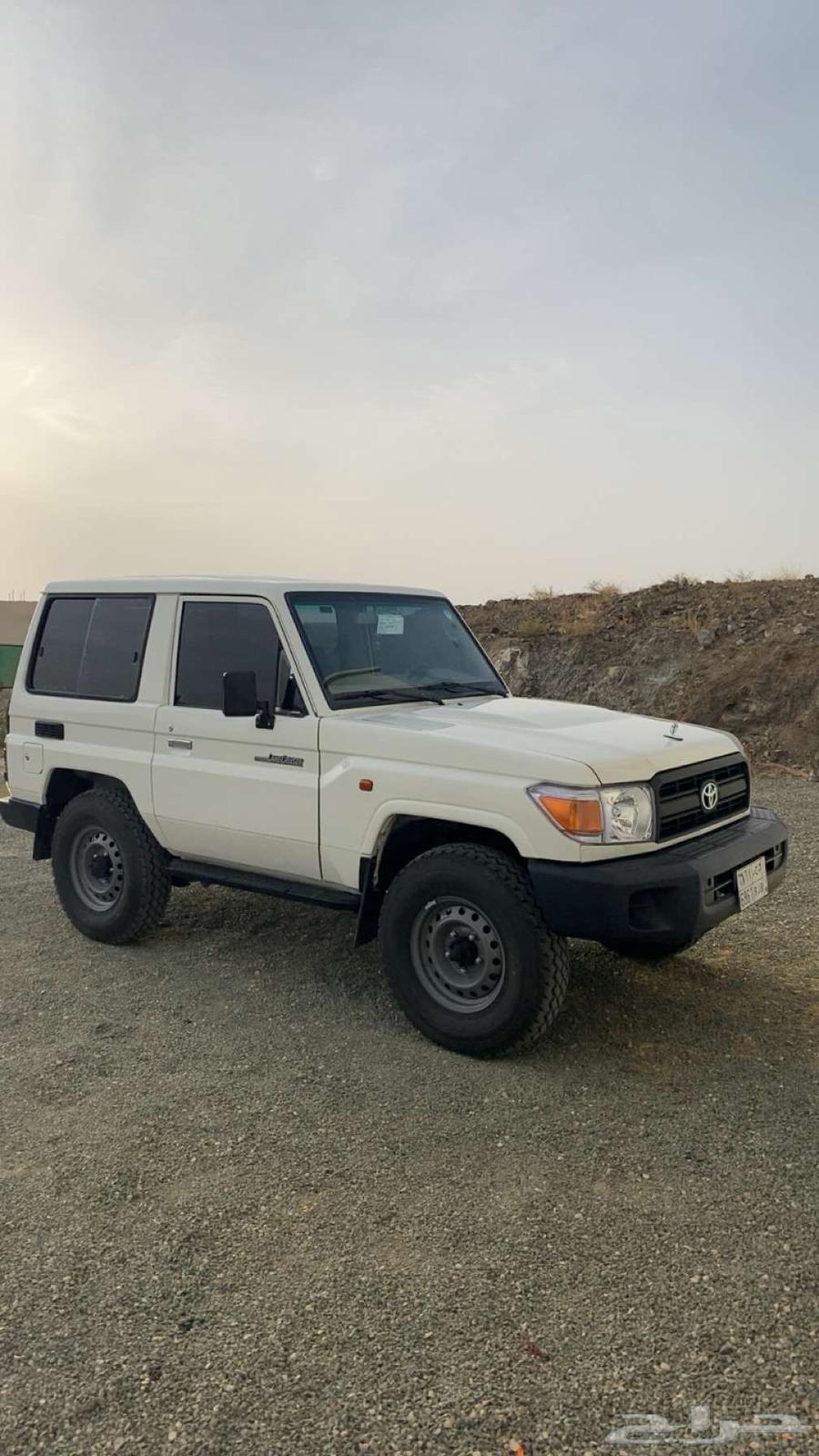 جيب ربع بوليسي64346133473411110