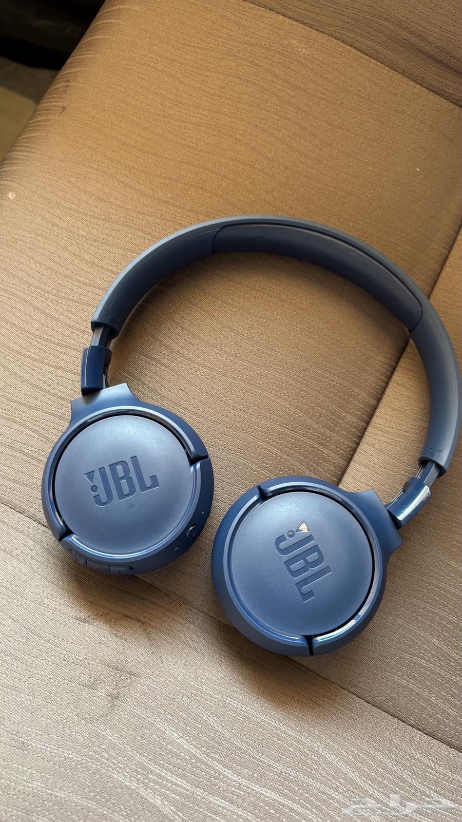 JBLTUNE 520 Bluetooth Headphones64096916582147110
