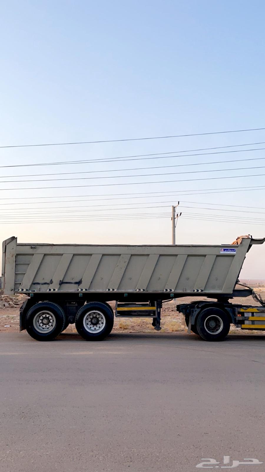 للبيع صناديق قلاب عدد 264344302438658112