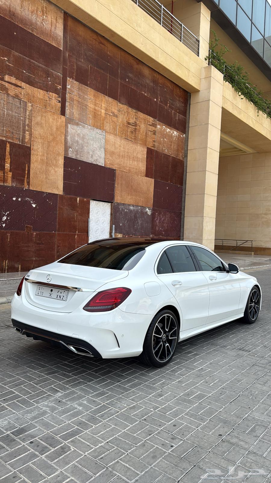 مرسيدس 2020 c200 .64344702209665113