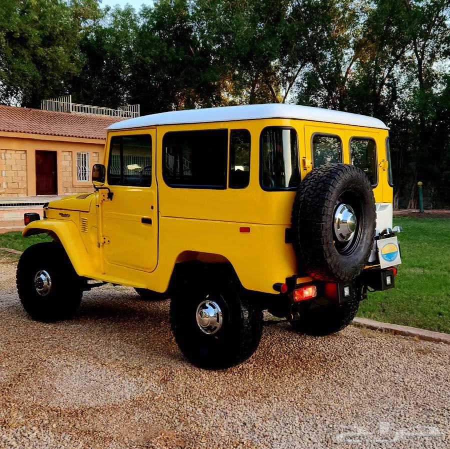 جيب مصندق موديل 83 شبه جديد64342788377729111