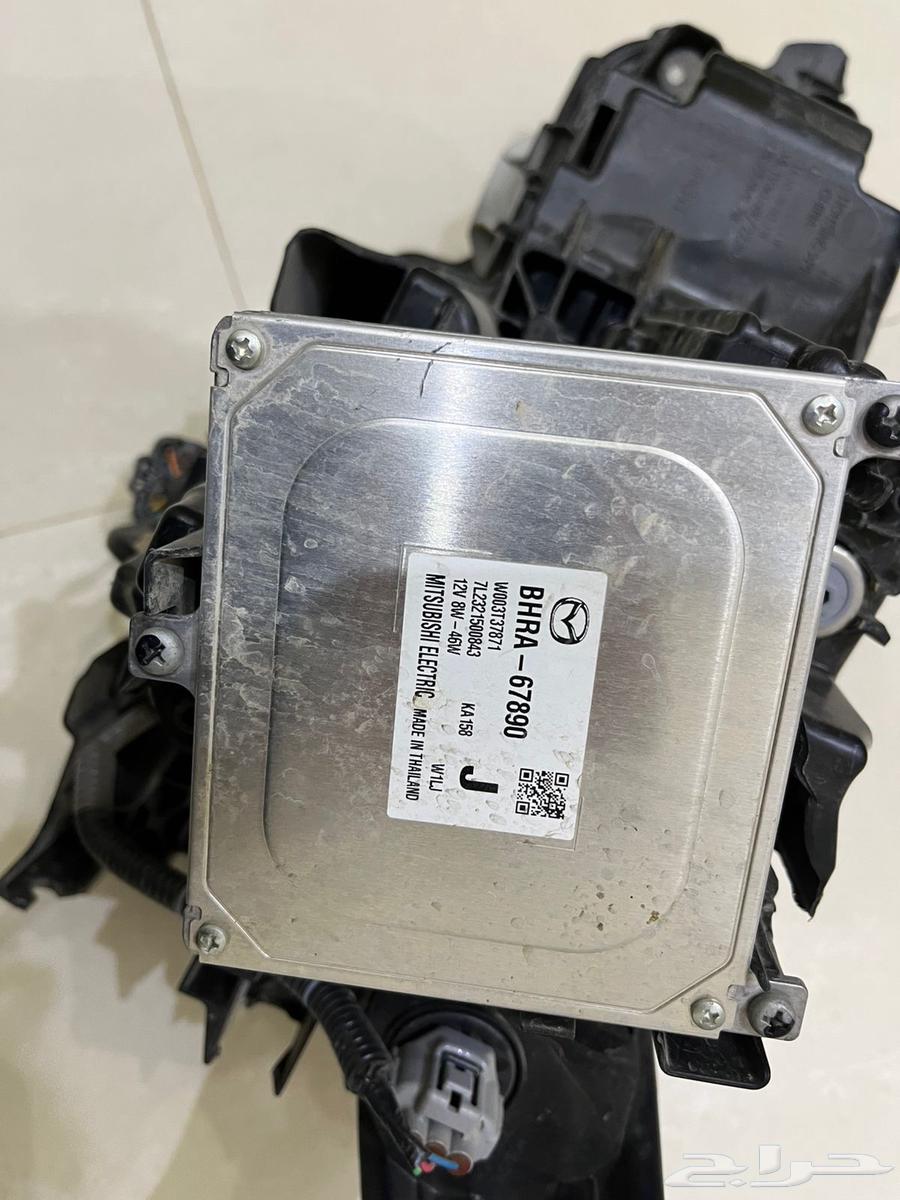 Mazda 3 candle 2021 model64342758128001110