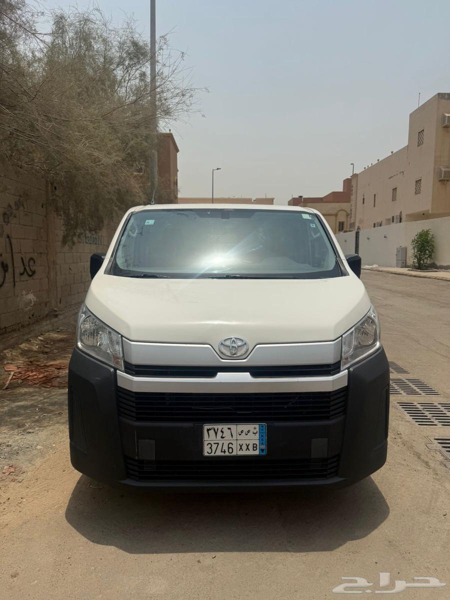 تويوتا هايس 2022 ديزل بضاعه سقف عادي63842165582593110