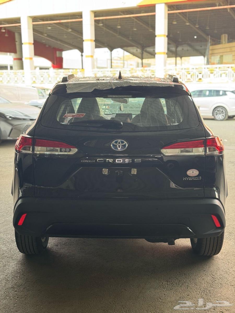 2024 Corolla Cross Half Option (Saudi)64342997842307113