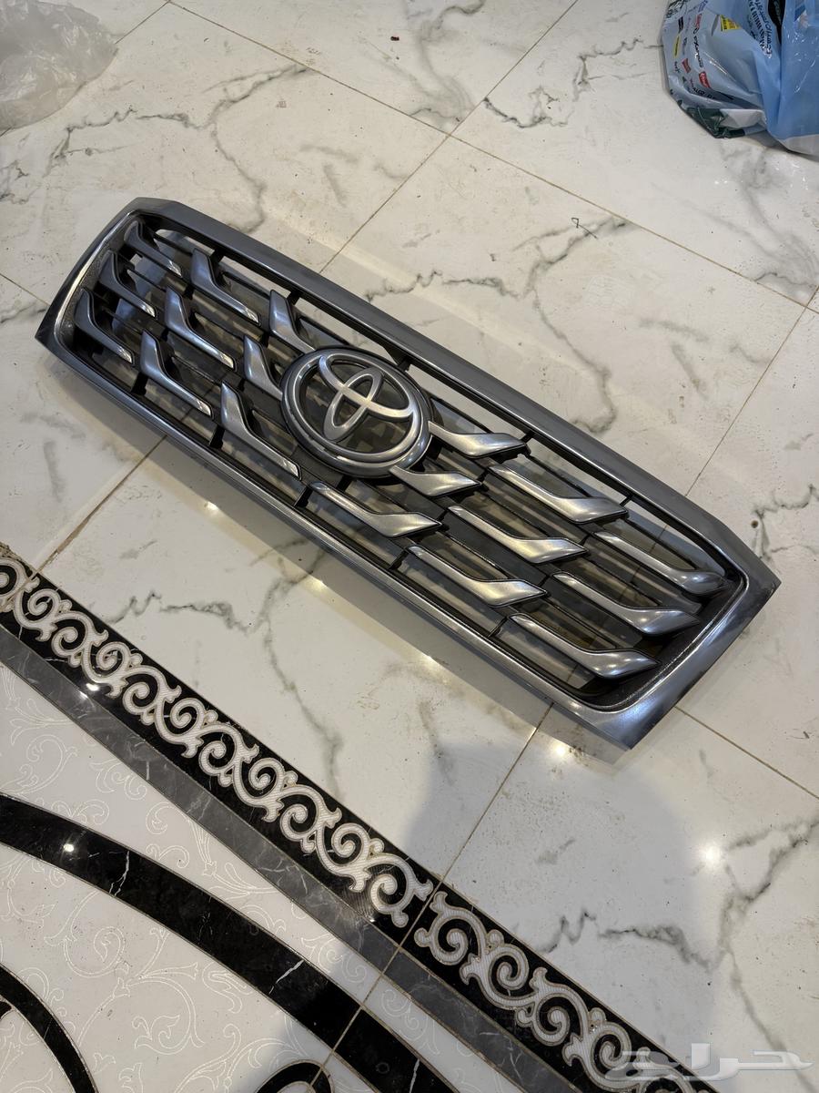 للبيع شبك لاندكروزر خليجي 200764345016482817111