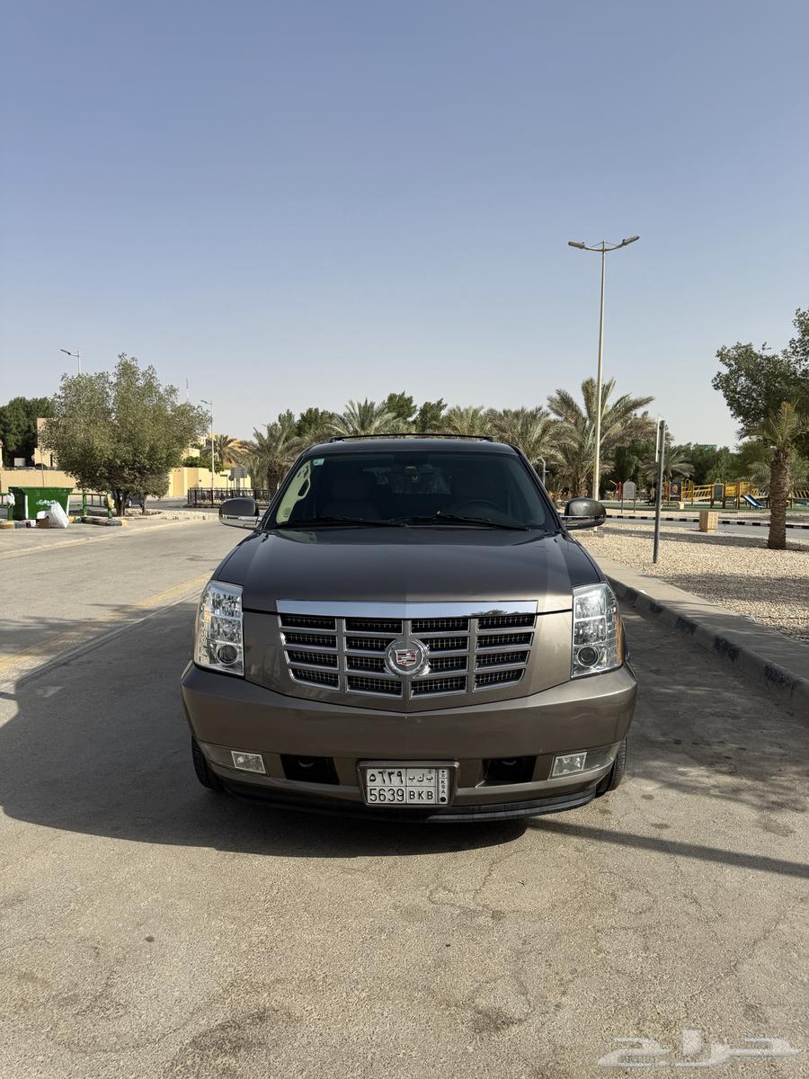 Cadillac Escalade Short Stored Driven 100k Clean64341931696515112