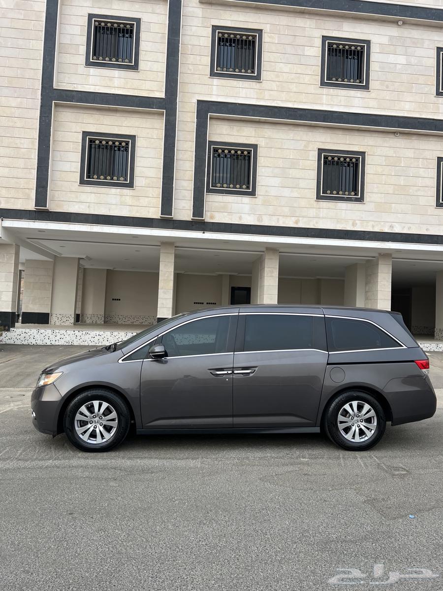 للبيع هوندا اودسي 2015 فل كامل بودي وكاله64341252753922113