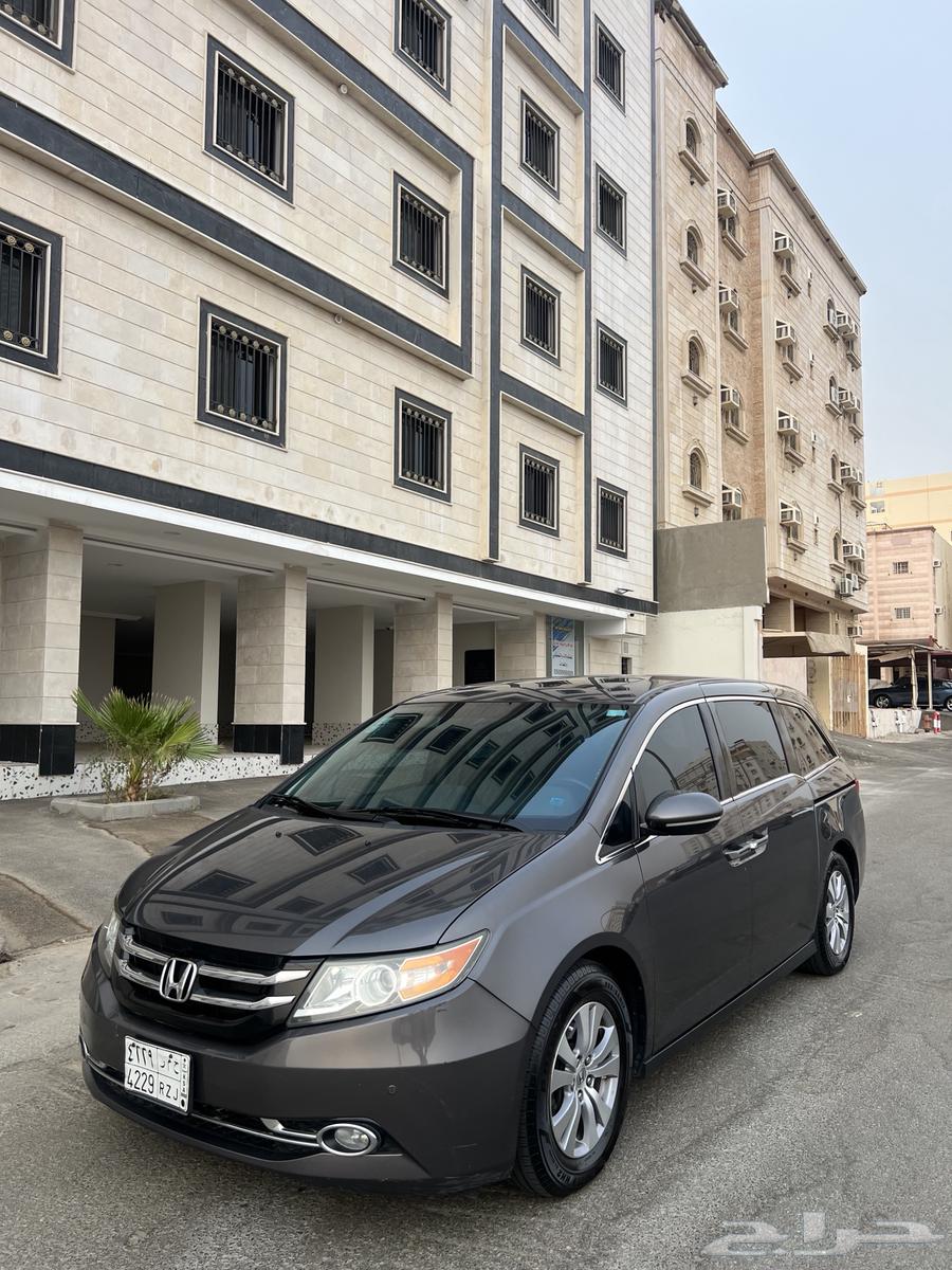 للبيع هوندا اودسي 2015 فل كامل بودي وكاله64341252753922112