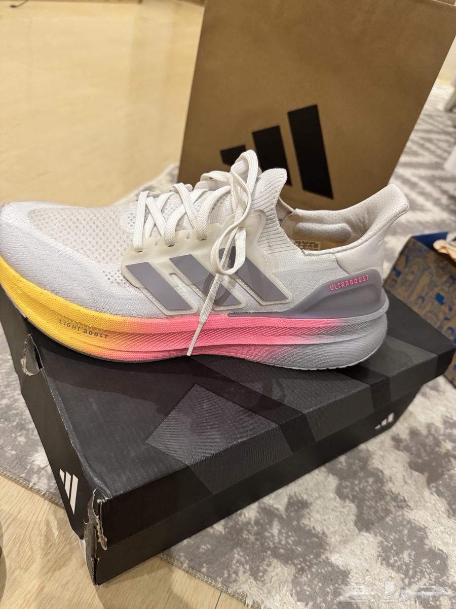 Adidas ULTRABOOST5 almost new authentic shoe64096656603521110