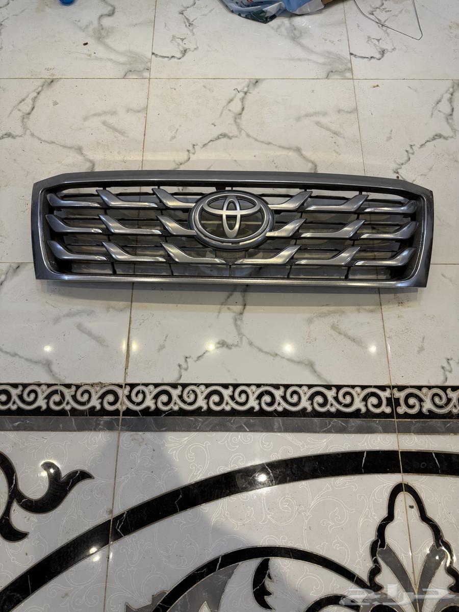 للبيع شبك لاندكروزر خليجي 200764345016482817110