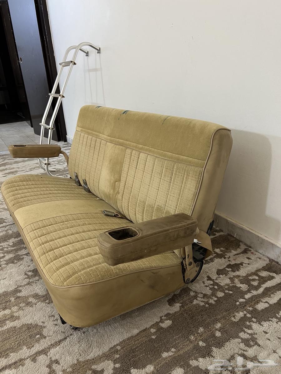 مرتبة مع سلم جيمس قديم 8264342728691585112