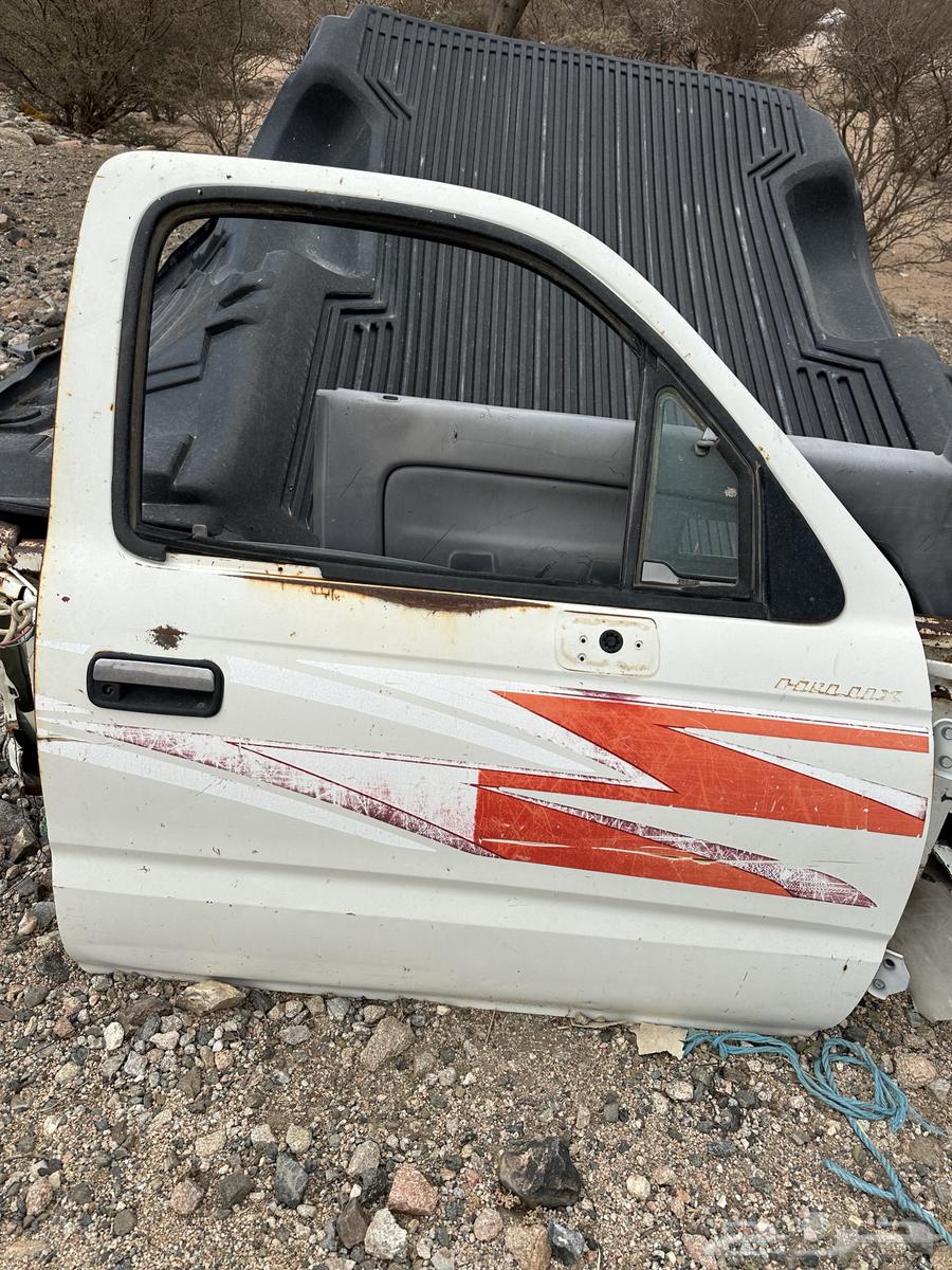 باب هايلكس 99 بلد غماره كامل بأغراضه يمين64338034804355110