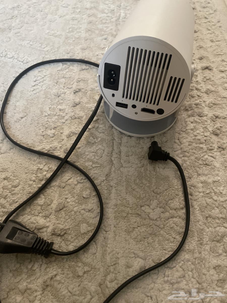 بروجكتر استخدام تظيف جدا وشاشه صافية الوضوح64096908746498112
