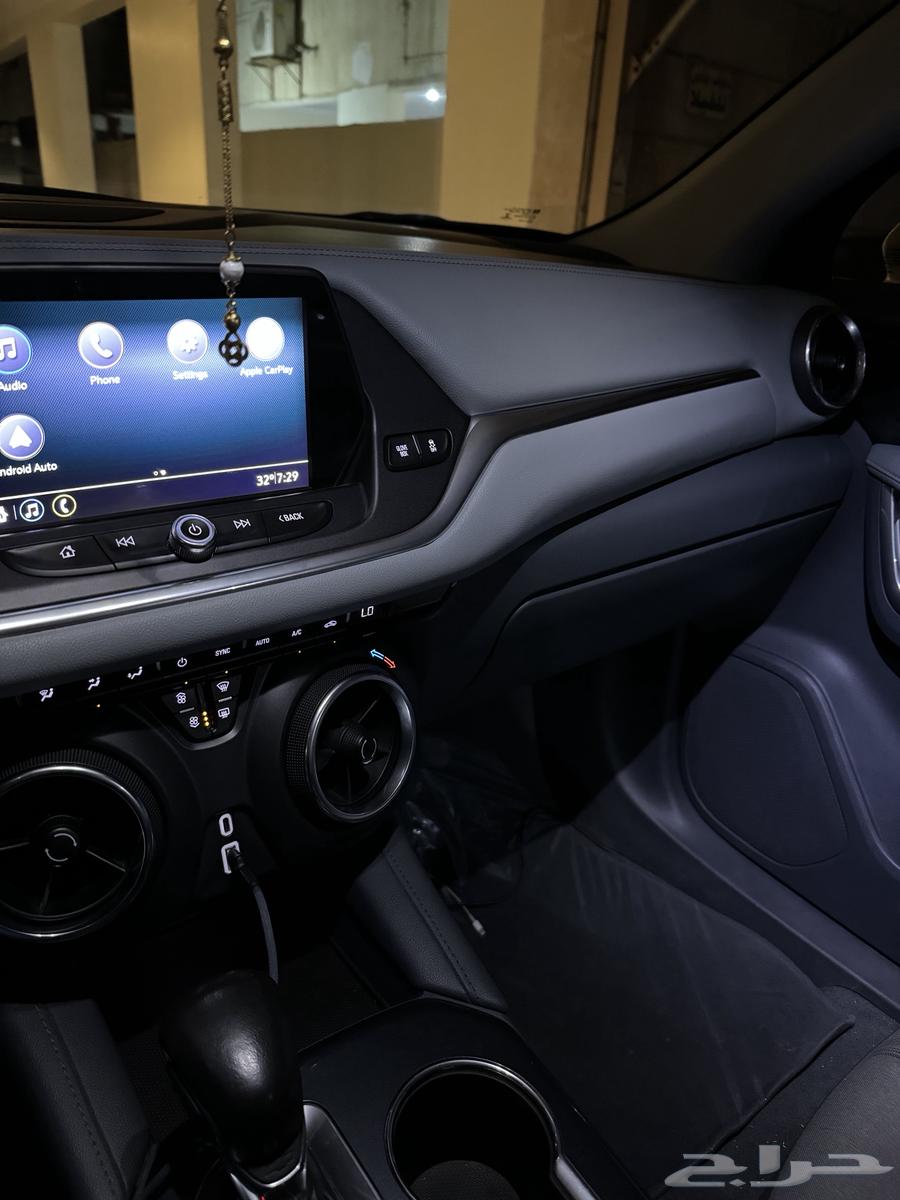 بليزر 2019 للبيع بحالة ممتازة64343343381891114