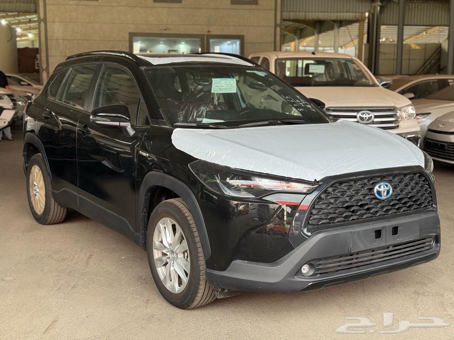 2024 Corolla Cross Half Option (Saudi)64342997842307110