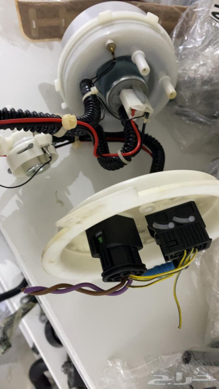 طرمبة بنزين BMW الفئه الخامسه F10 اصلي .64264409523585114